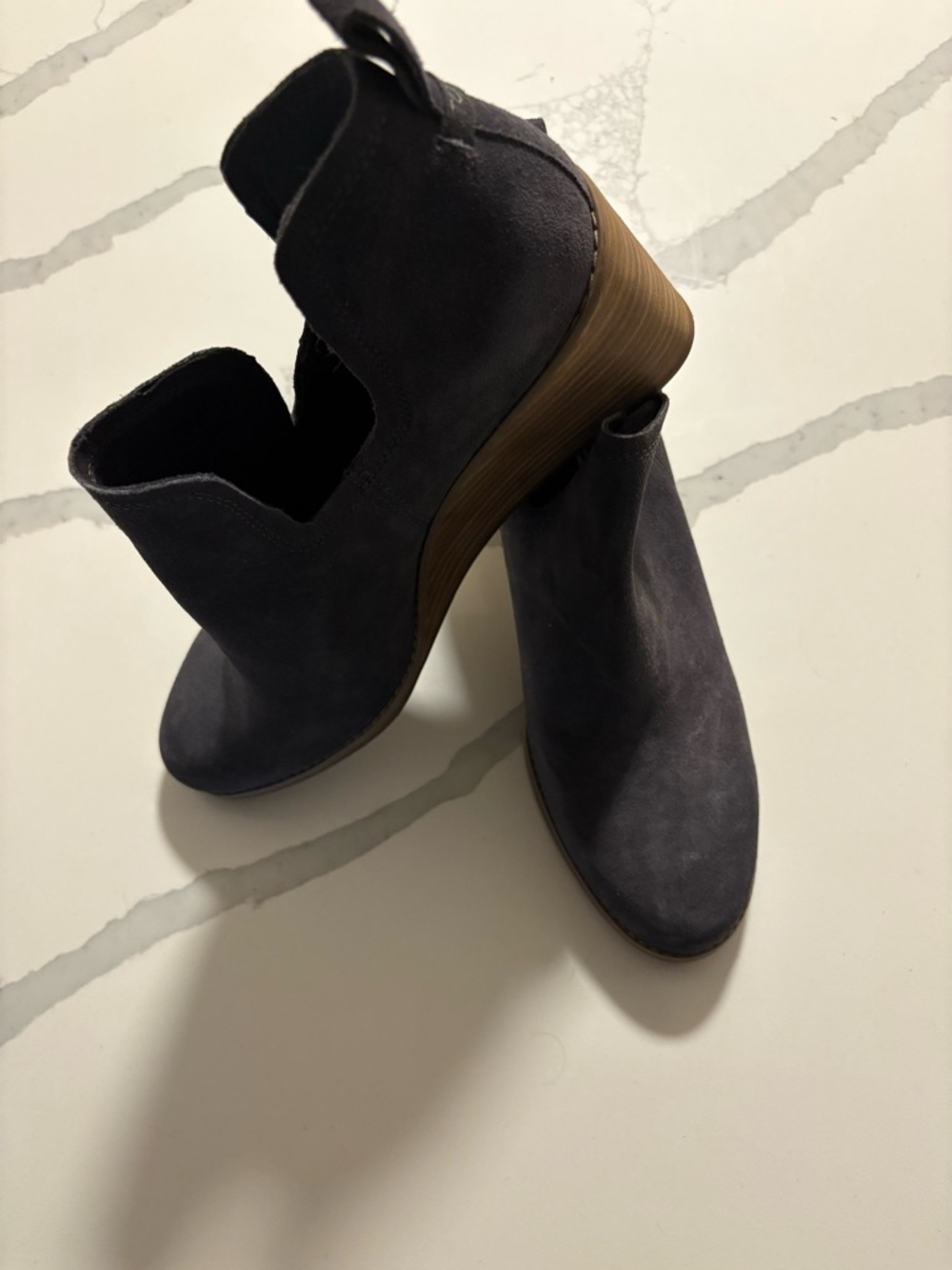 Tom’s shoe booties gray suede size 12 medium women’s 3 inch heel